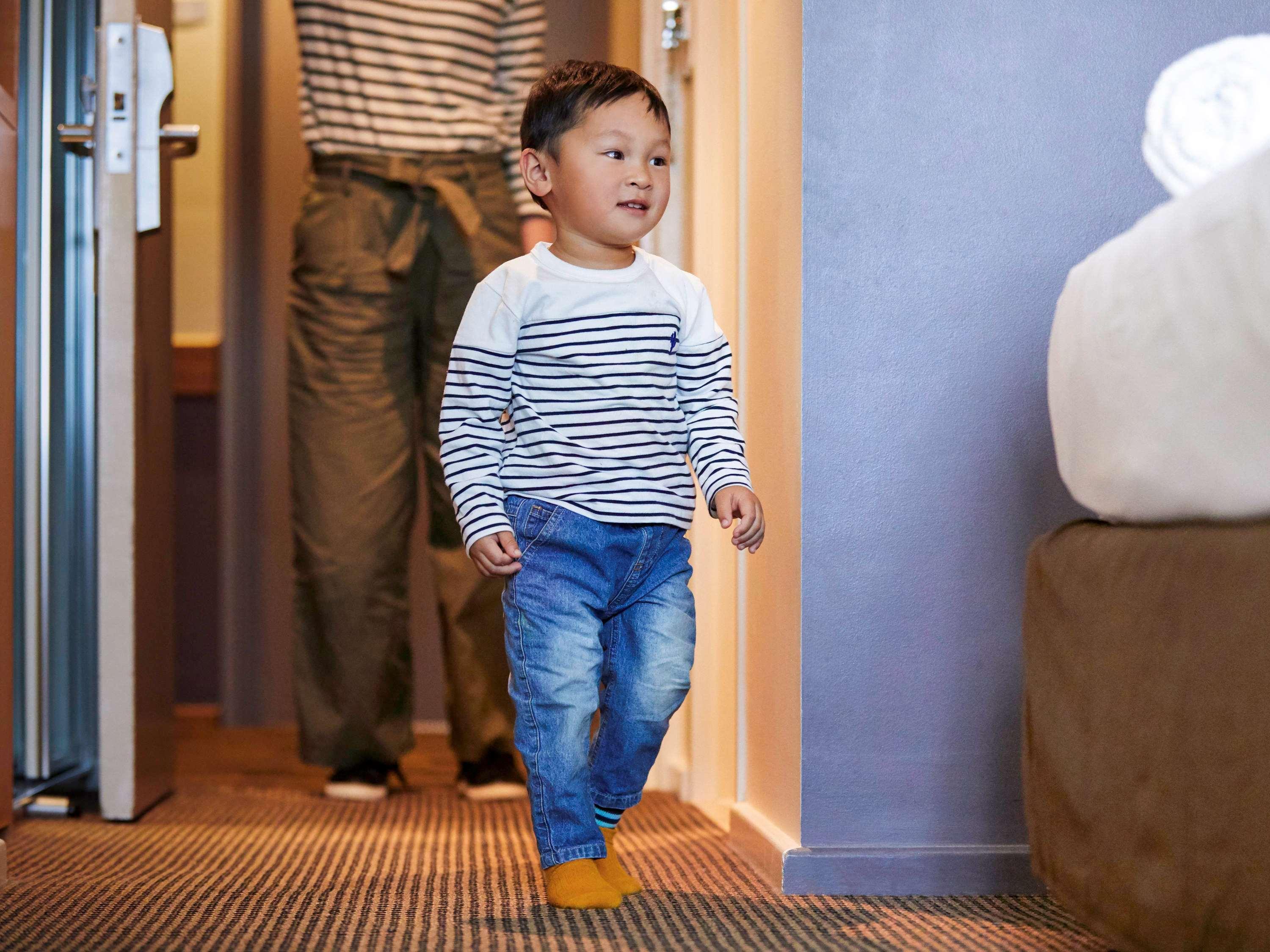 Novotel Perth Langley Екстериор снимка
